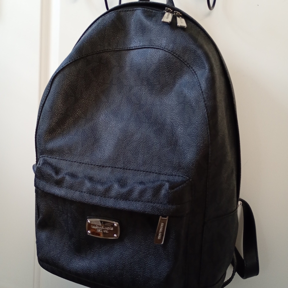 Michael Kors Black Logo-Print Backpack NWOT! - Picture 2 of 12